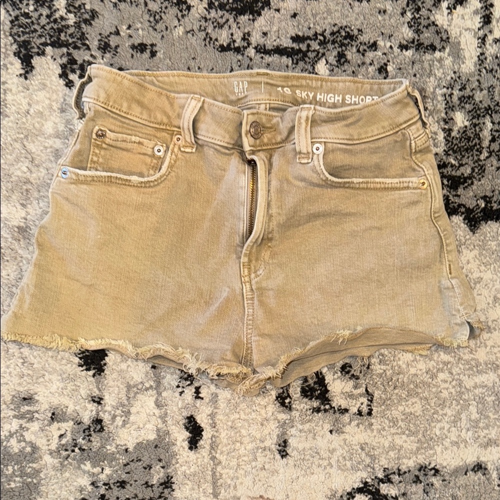 🛍️GAP Tan Jean Shorts with Distressed Hem